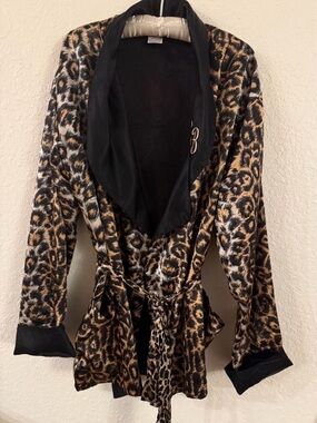 Vtg Scintilla Chicago Leopard Print 100% Satin Lounge Robe Jacket Med